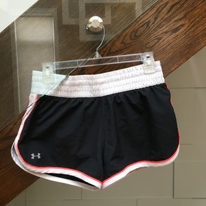💐2/$25 Under armour shorts